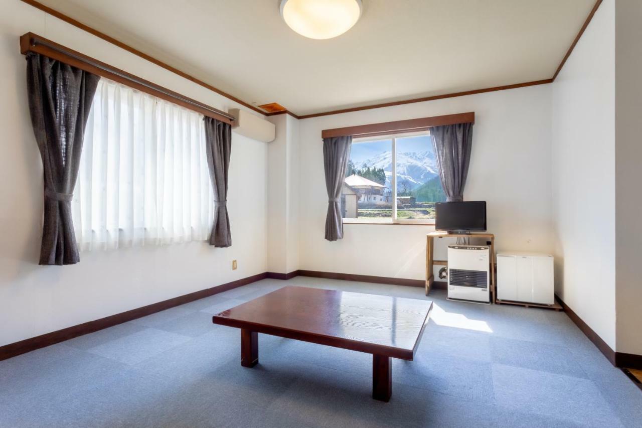 Hotel Community House Tyrolien Hakuba Exterior foto